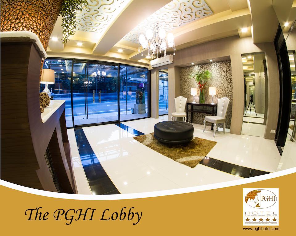 Pghi Hotel Кесон Сити Екстериор снимка